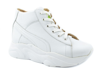 Розпродаж! Шкіряні черевики білі на байкі. 37,39 розміри.  УЦІНКА