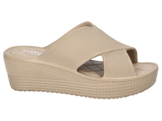 Шльопанці EVA American Club NH 164 бежевий 36-40