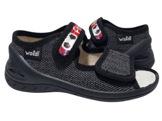 Адам 23-30 чорний, football по-розмірно