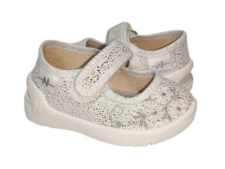 Ketty 18-25 біла, квіти по-розмірно