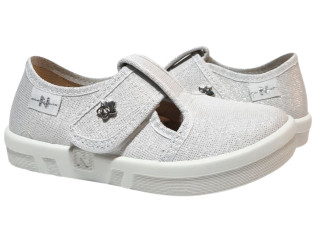 Merry 26-32 белая, брошь звездочка