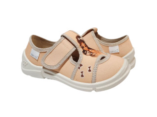 Margo 26-31 беж, бежева підошва, дівчинка з песиком, 28 i 29 подвоєні