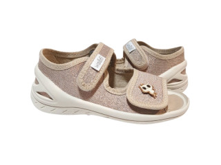 Єва 23-30 бежева, бежева підошва, брошка киця